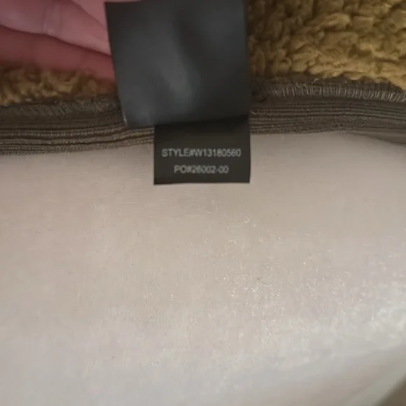 prAna Diva Vest - Women's Medium - Olive Green / Tan - Shearling (NWT) - Picture 9 of 10